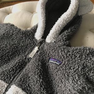 Patagonia Furry Friends Hoody in Forge Grey